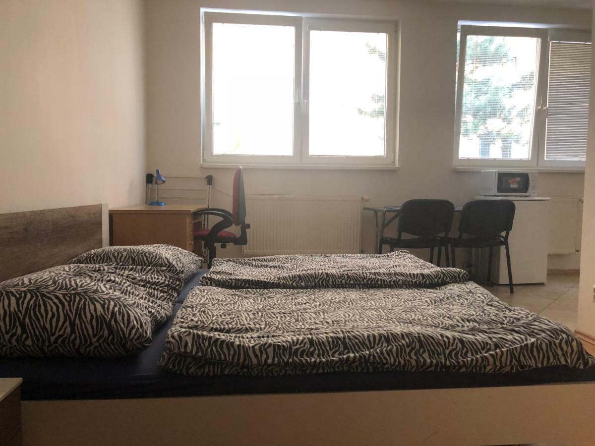 Moonstreet Apartments 布拉迪斯拉发 外观 照片